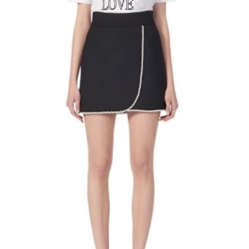 NWT Sandro [Emily in Paris] Vicky Simulated Pearl-trimmed Mini Skirt In 20 Noir